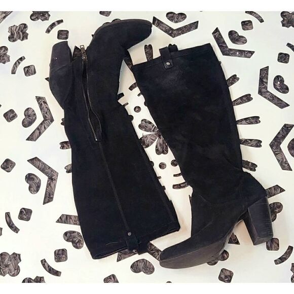 UGG boots  - Picture 3 of 6